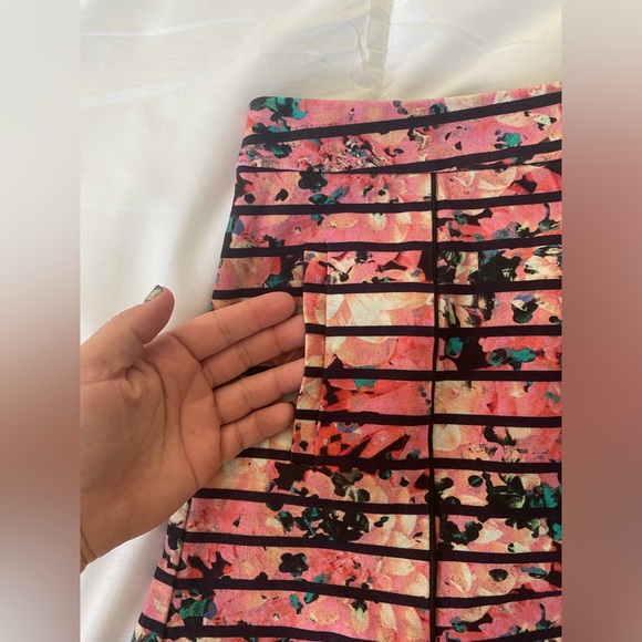 Banana Republic Flare Skirt - Picture 2 of 5